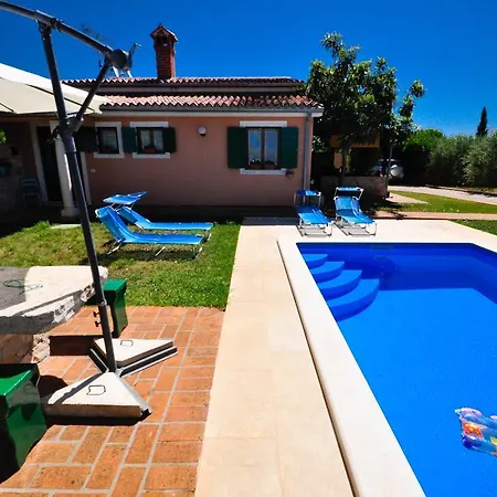 House Aurelio فيلة