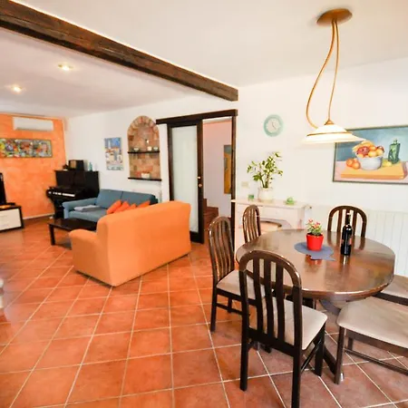 House Aurelio