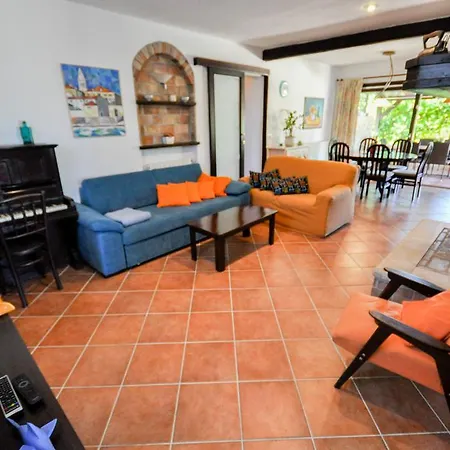 House Aurelio *